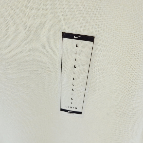 Nike Solo Swoosh Fleece Crew Loose Fit Sweatshirt - Picture 4 of 11